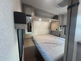 2027 Jayco Jay Flight SLX 261BHS - Image 26
