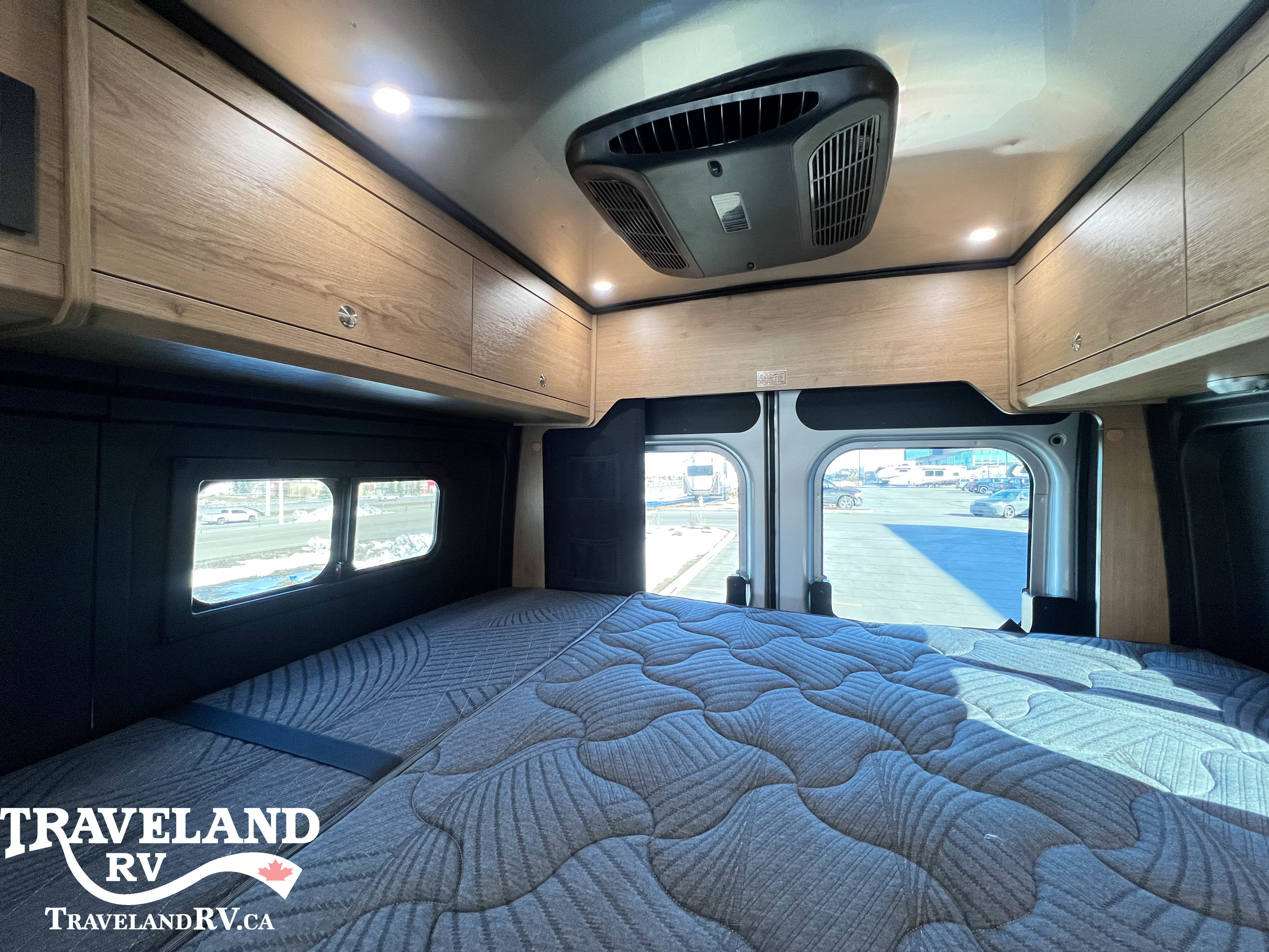 2025 Airstream Rangeline Base - Image 22