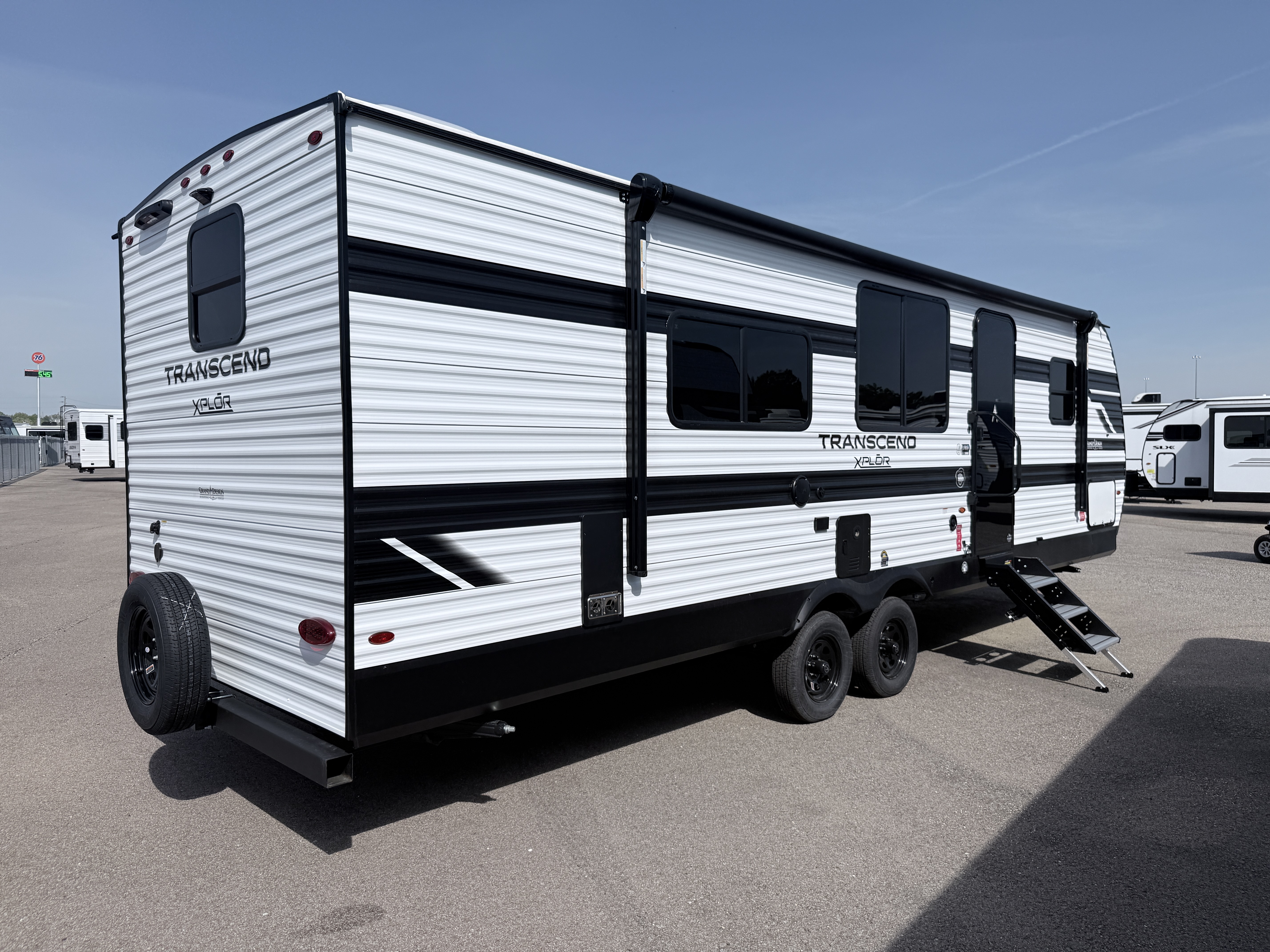 2026 GRAND DESIGN TRANSCEND 26RBX - Image 6