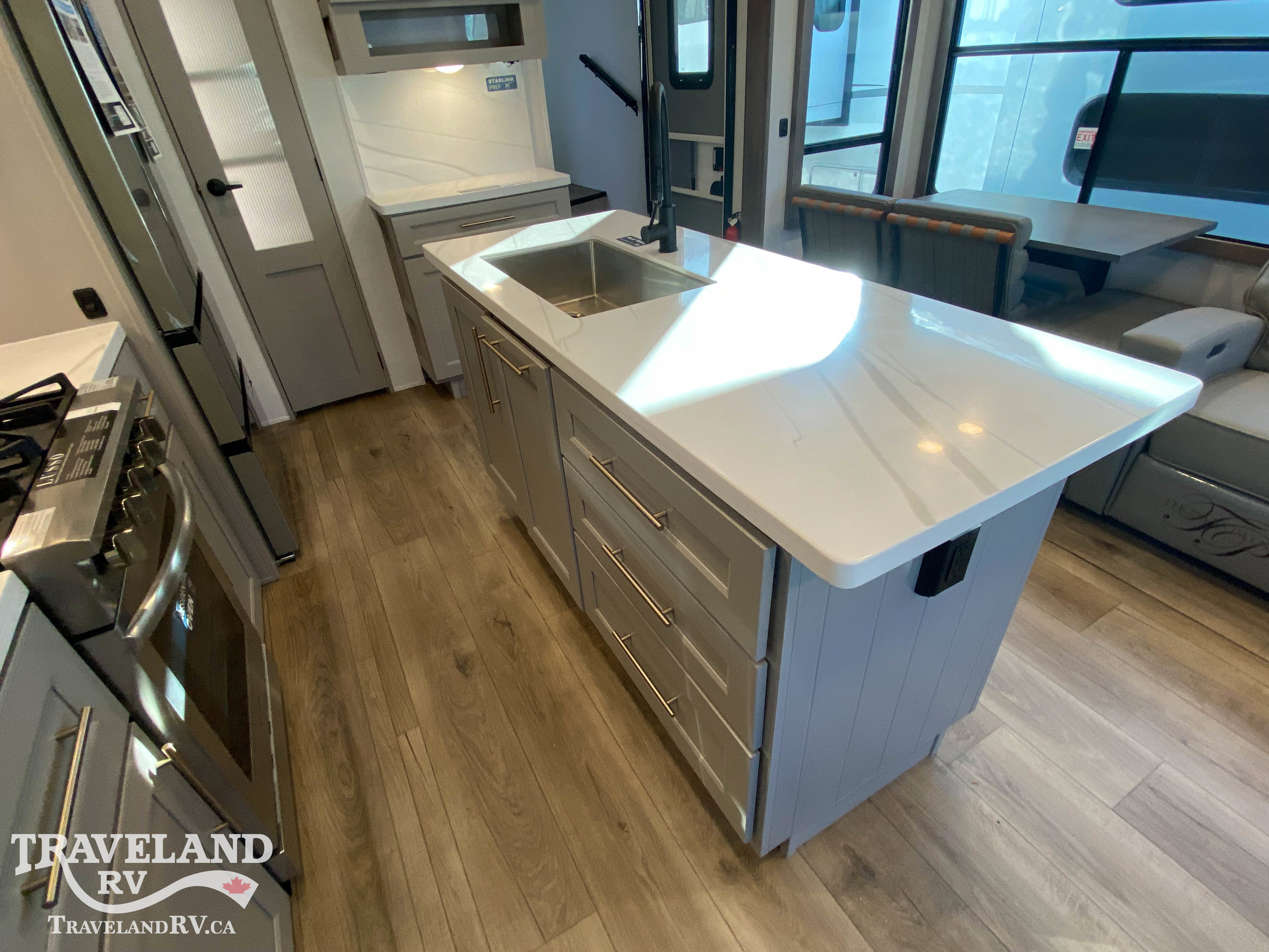 2026 Alliance RV PARADIGM 310RL - Image 12