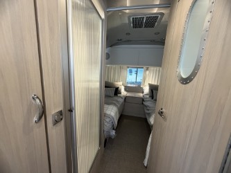 2026 AIRSTREAM GLOBETROTTER 25FBT - Image 5