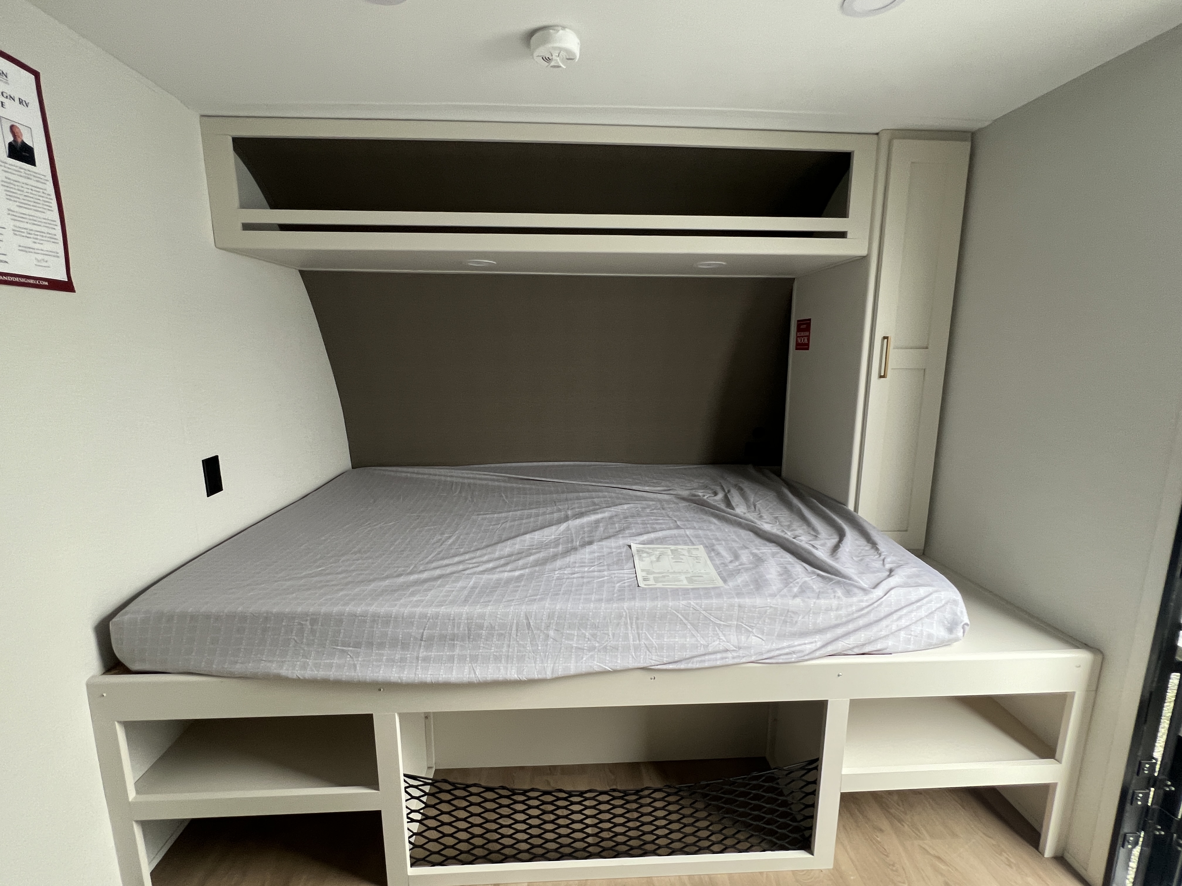 2026 Grand Design Transcend ONE 161DB - Image 8