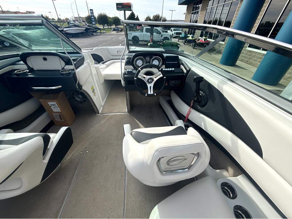 2015 Crownline 235SS - Image 16