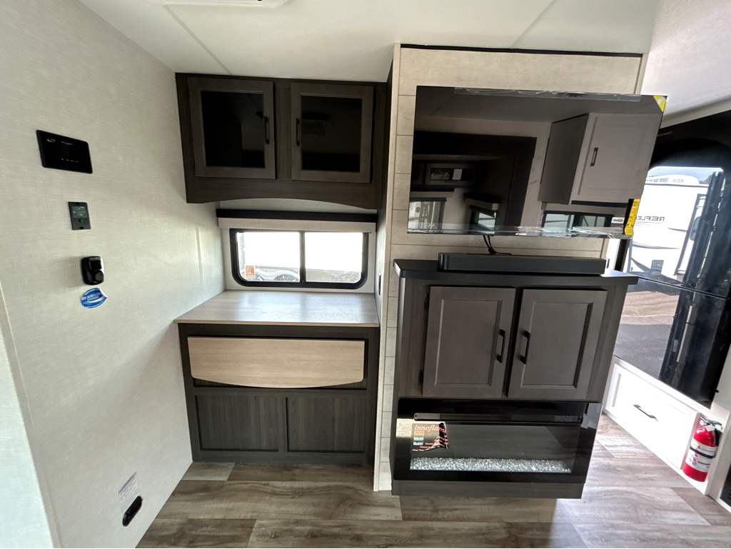 2026 VENTURE RV SPORTTREK 251VRK - Image 13