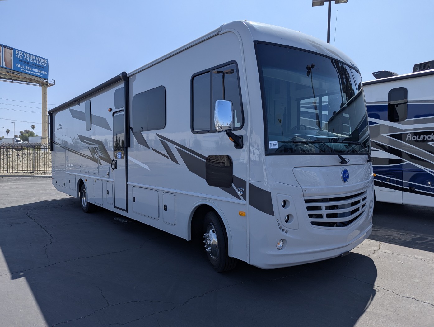2026 Holiday Rambler Admiral 34J - Image 1