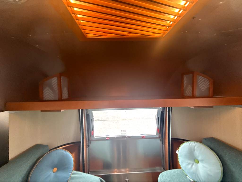 2026 AIRSTREAM FRANK LLOYD WRIGHT 28RBT - Image 29
