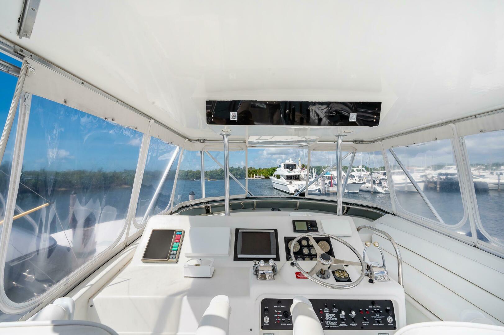1992 Hatteras 50 Convertible - Image 16