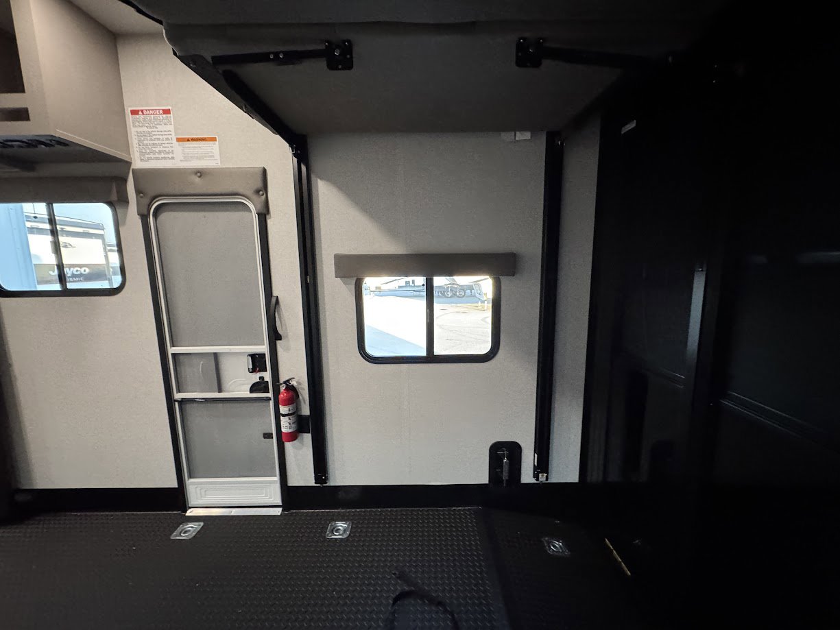 2026 JAYCO SEISMIC 399 - Image 31