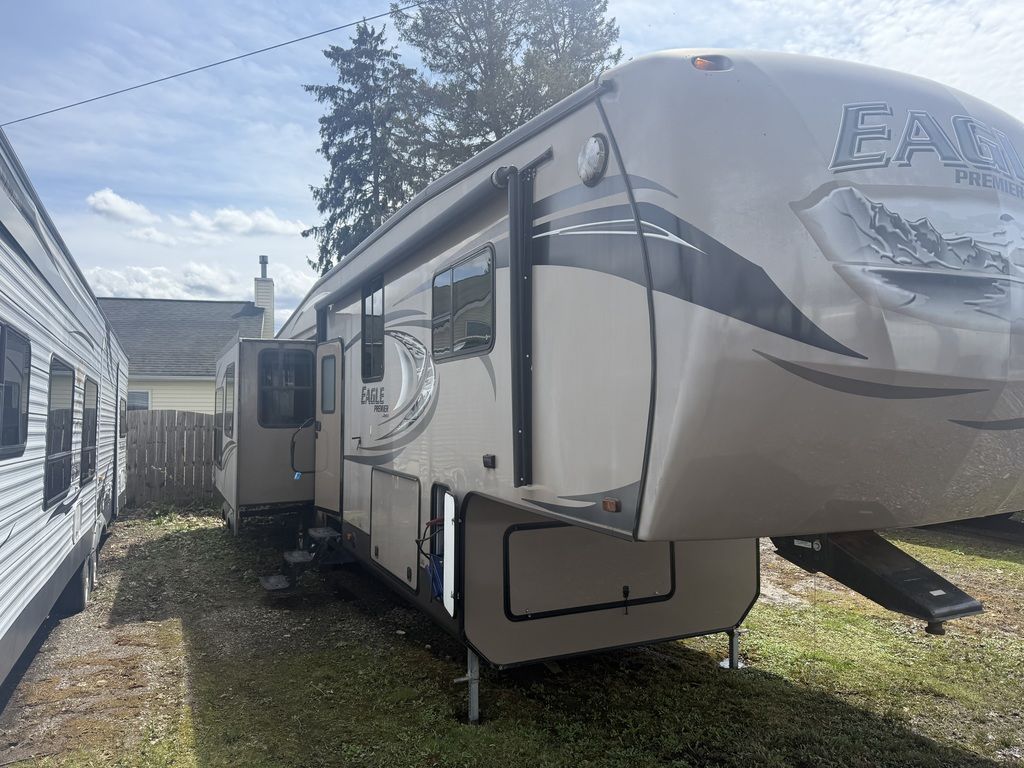 2013 Jayco 361 REQS - Image 1
