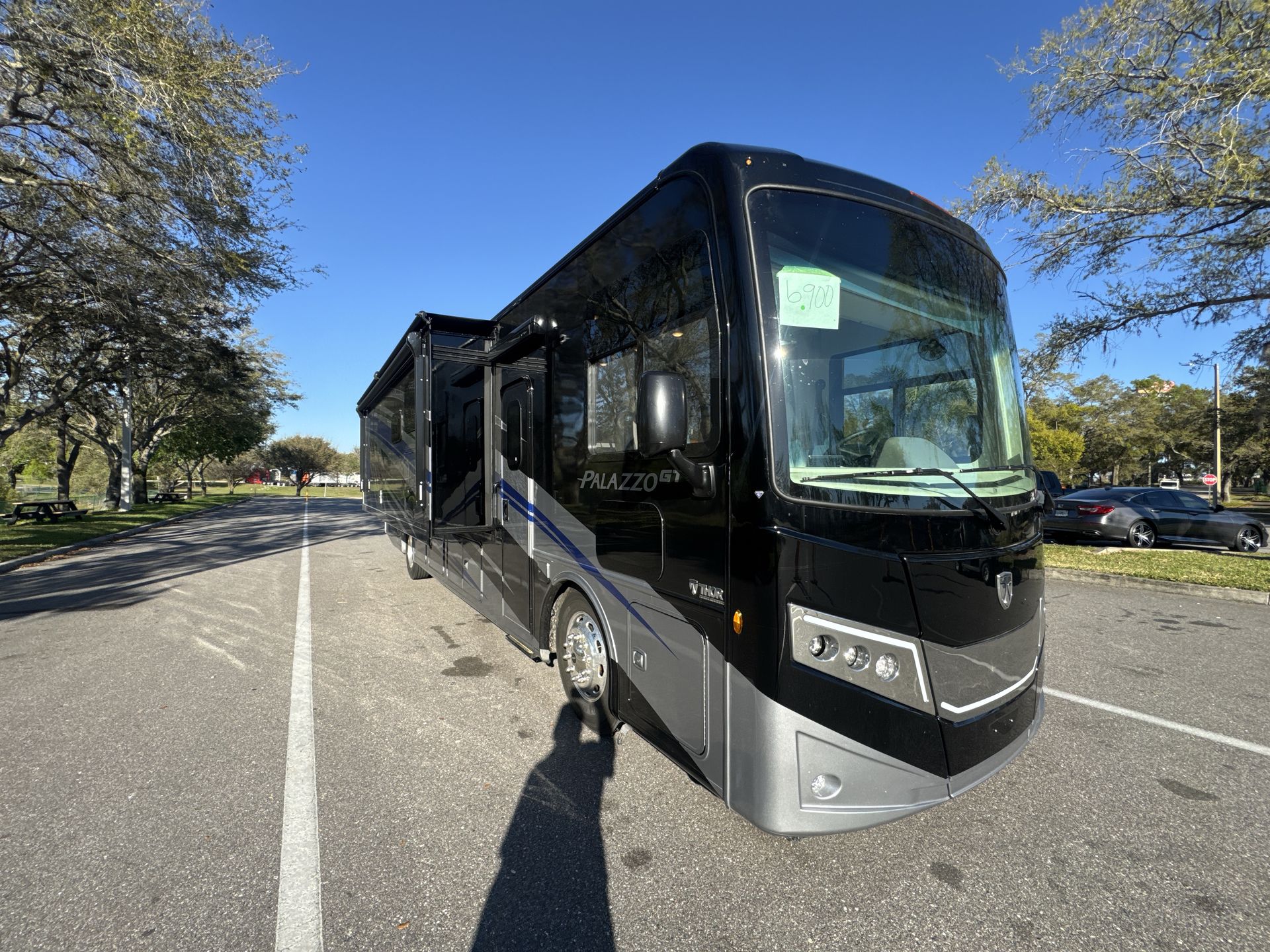 2025 Thor Motor Coach Palazzo GT