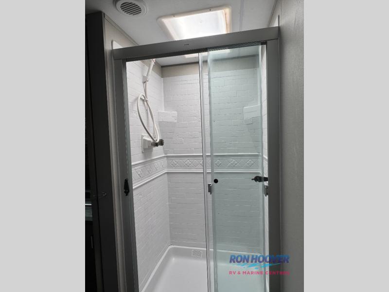 2026 COACHMEN 333DORM - Image 48