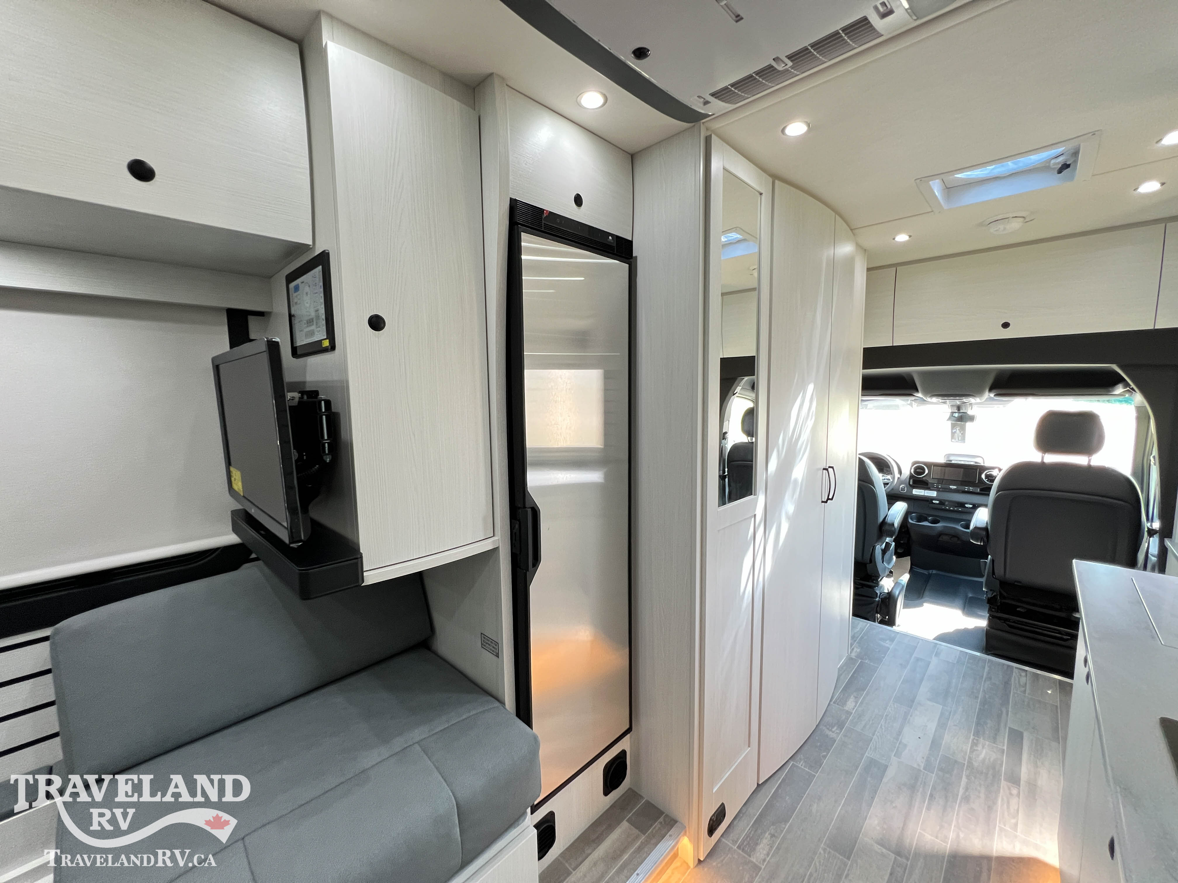 2026 PLEASURE-WAY PLATEAU XL-TS - Image 26