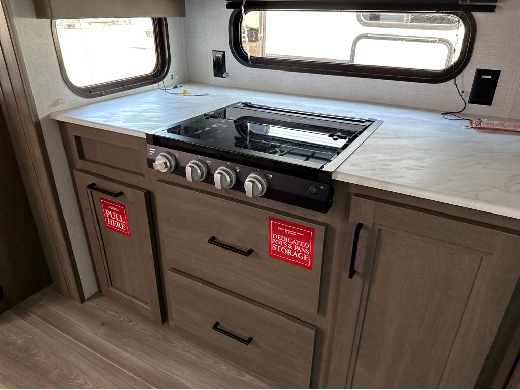 2026 GRAND DESIGN TRANSCEND 25MLX - Image 10