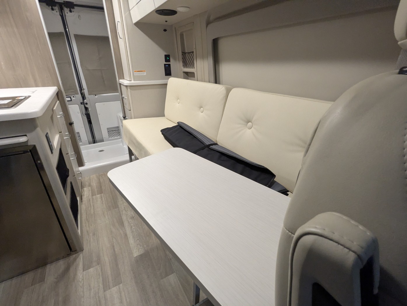 2024 Thor Motor Coach Rize 18M - Image 20