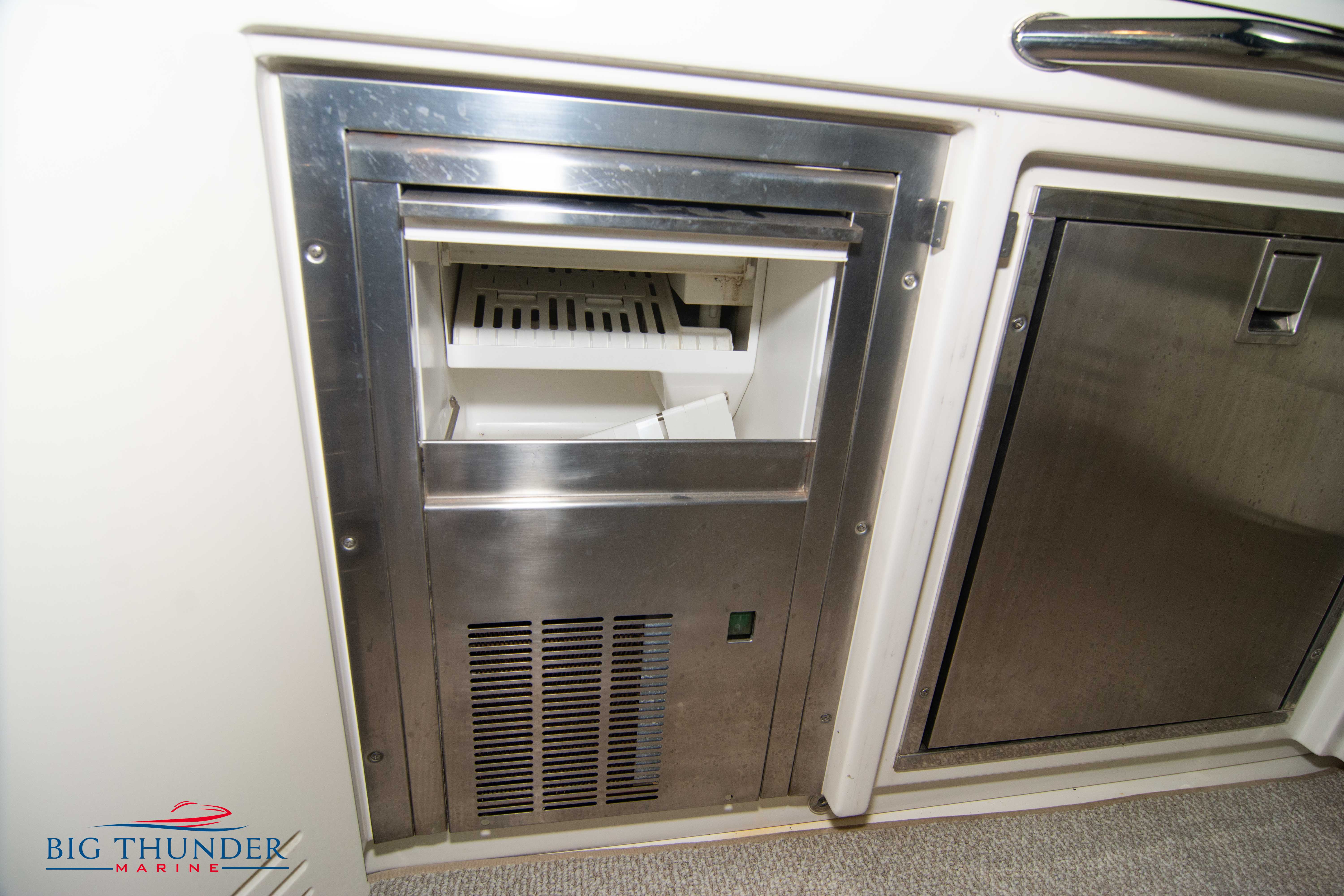 2013 Sea Ray 540 Sundancer - Image 41