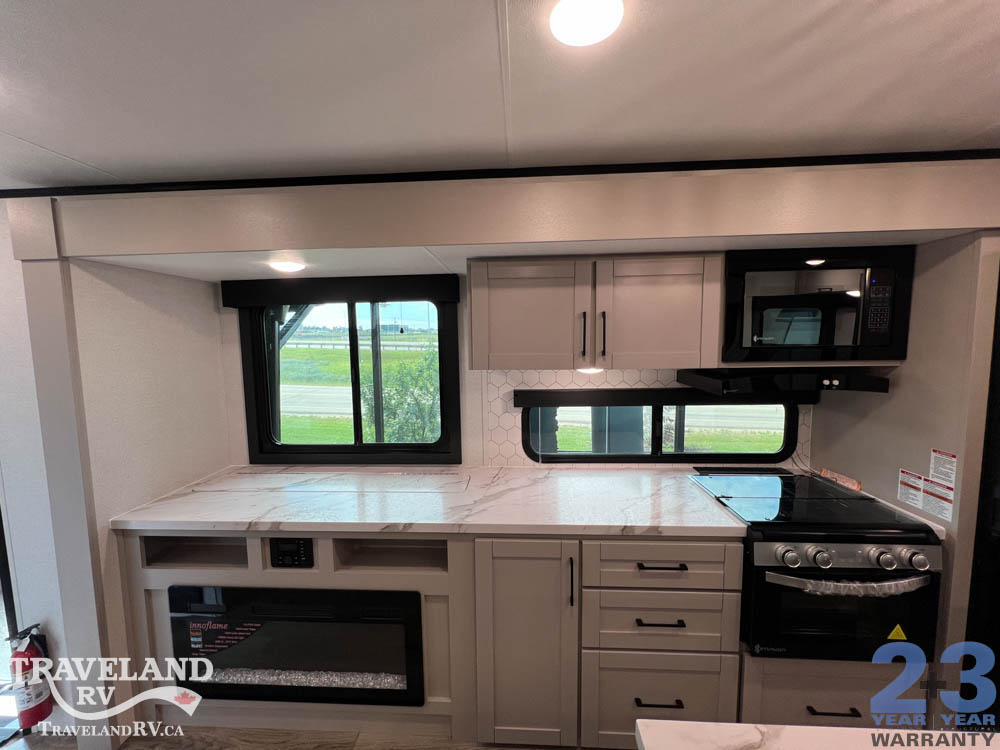 2026 Jayco Jay Feather 27MK - Image 8