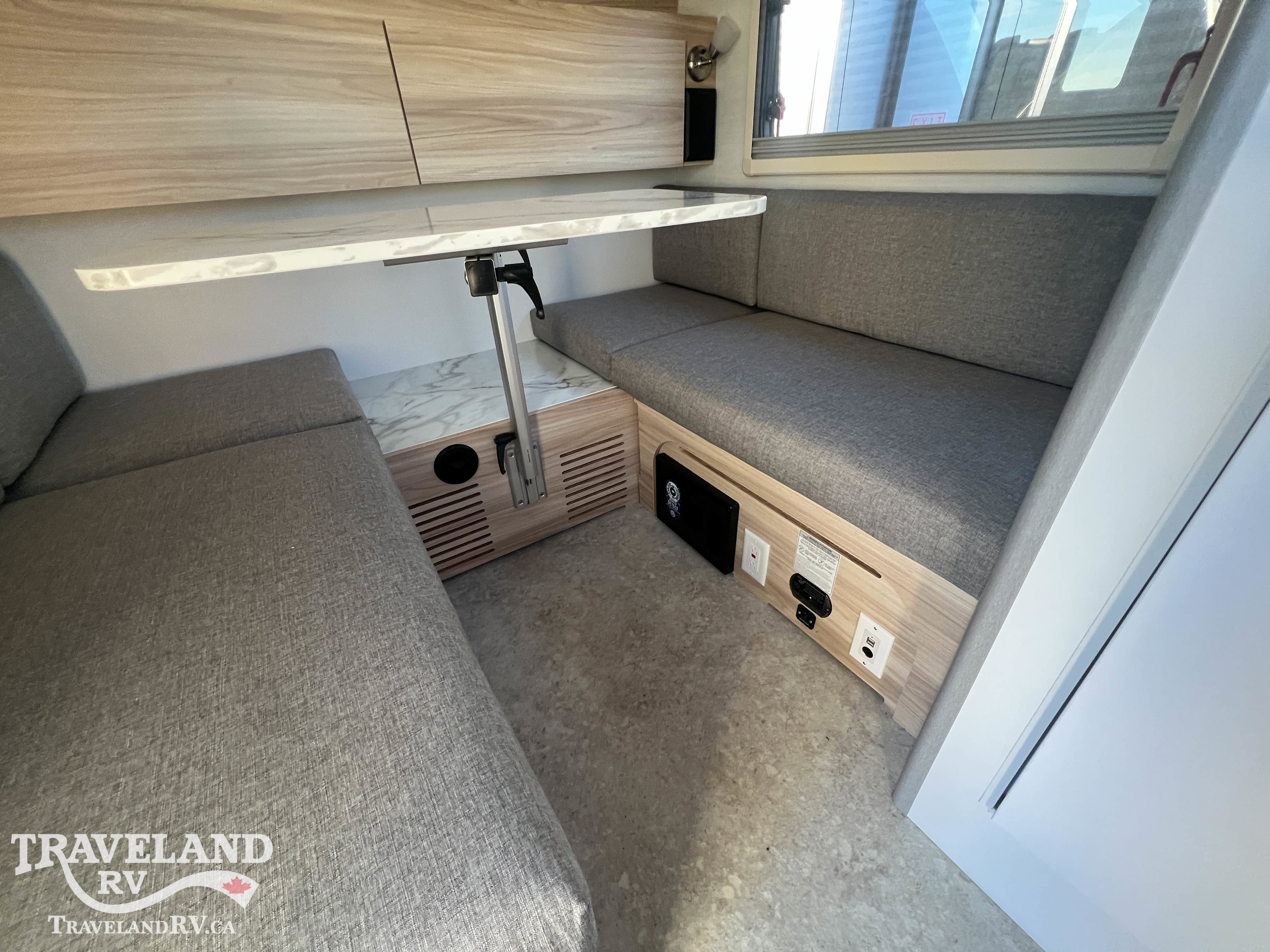 2024 NuCamp TAB 320 S Boondock - Image 12