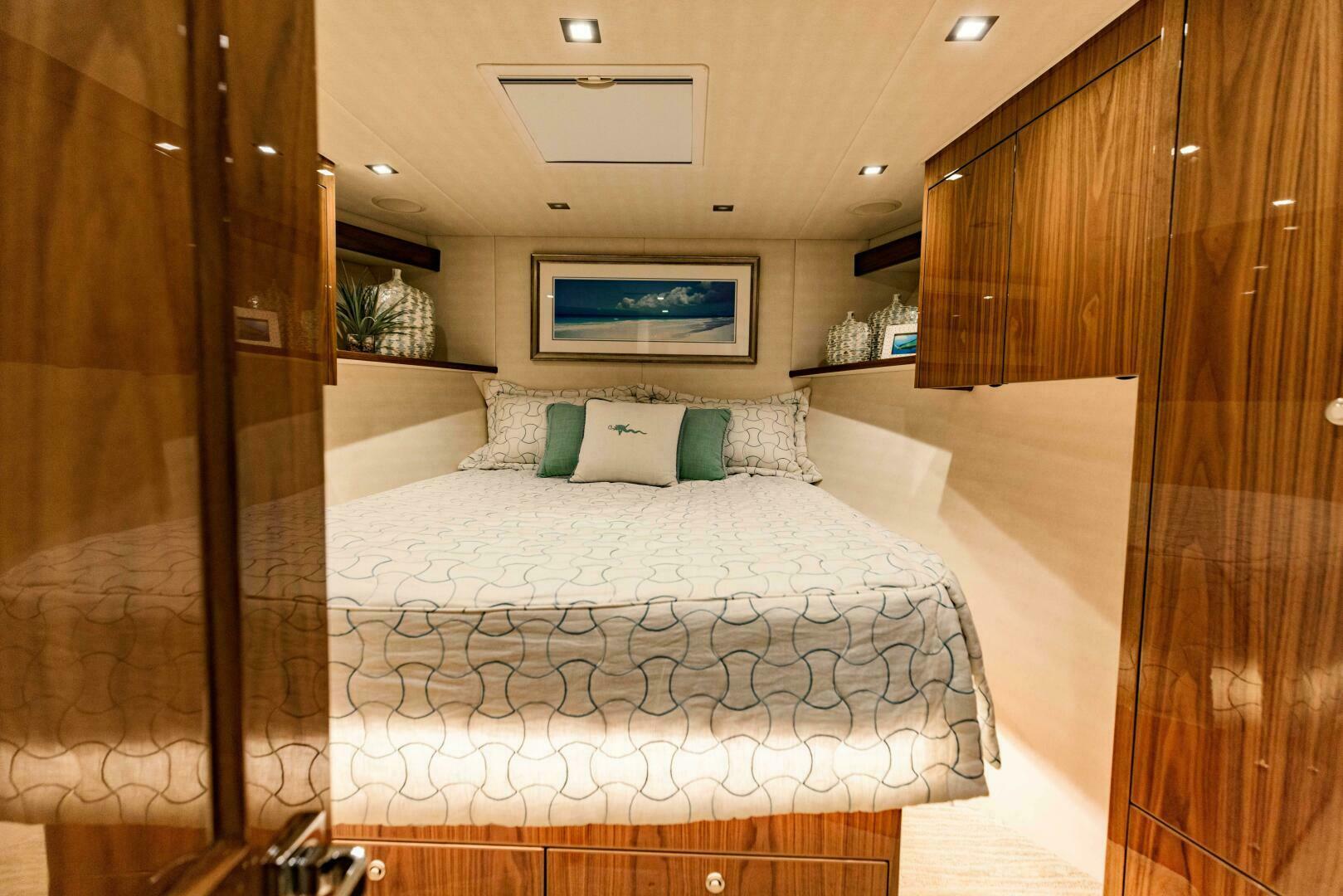 2020 Viking 72 Enclosed Bridge - Image 21