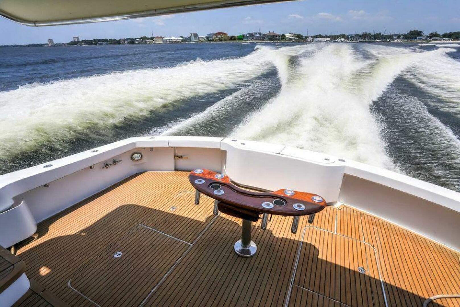 2007 Hatteras 68 Convertible - Image 6