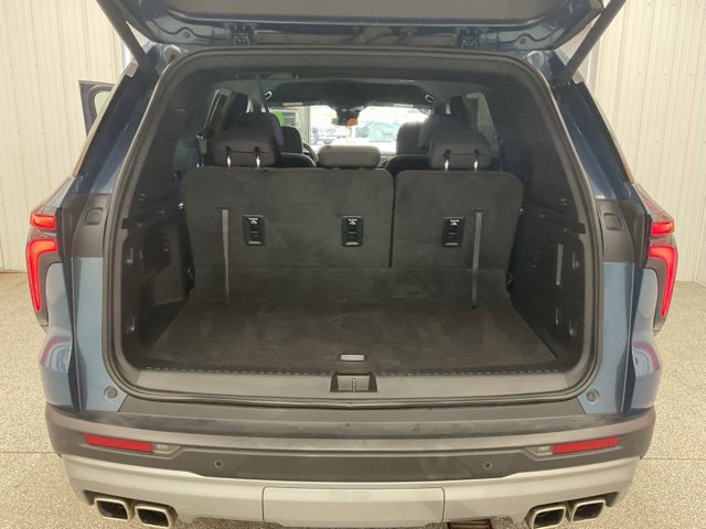 2025 Chevrolet Traverse Utility 4D LS AWD - Image 29