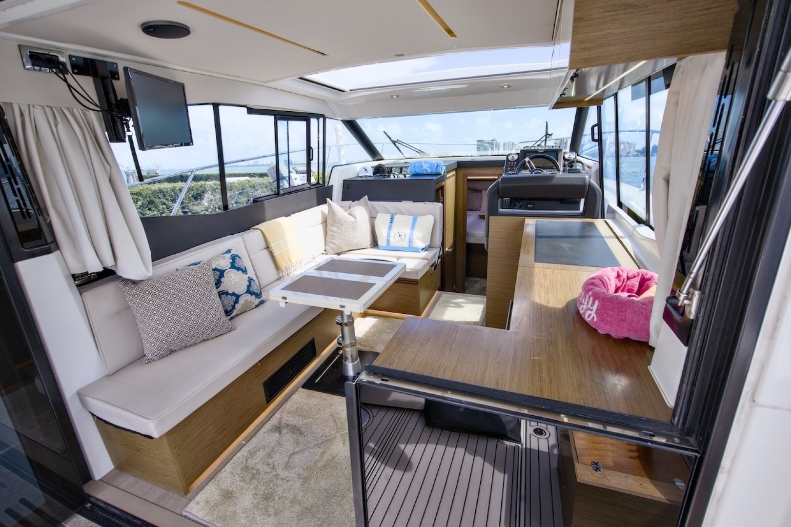 2020 Jeanneau NC37 - Image 10