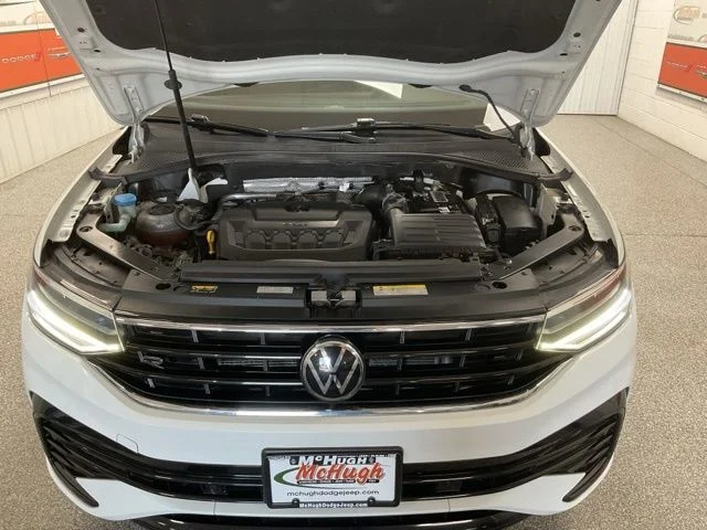 2022 Volkswagen Tiguan Utility 4D SE R-Line Black 2WD - Image 10