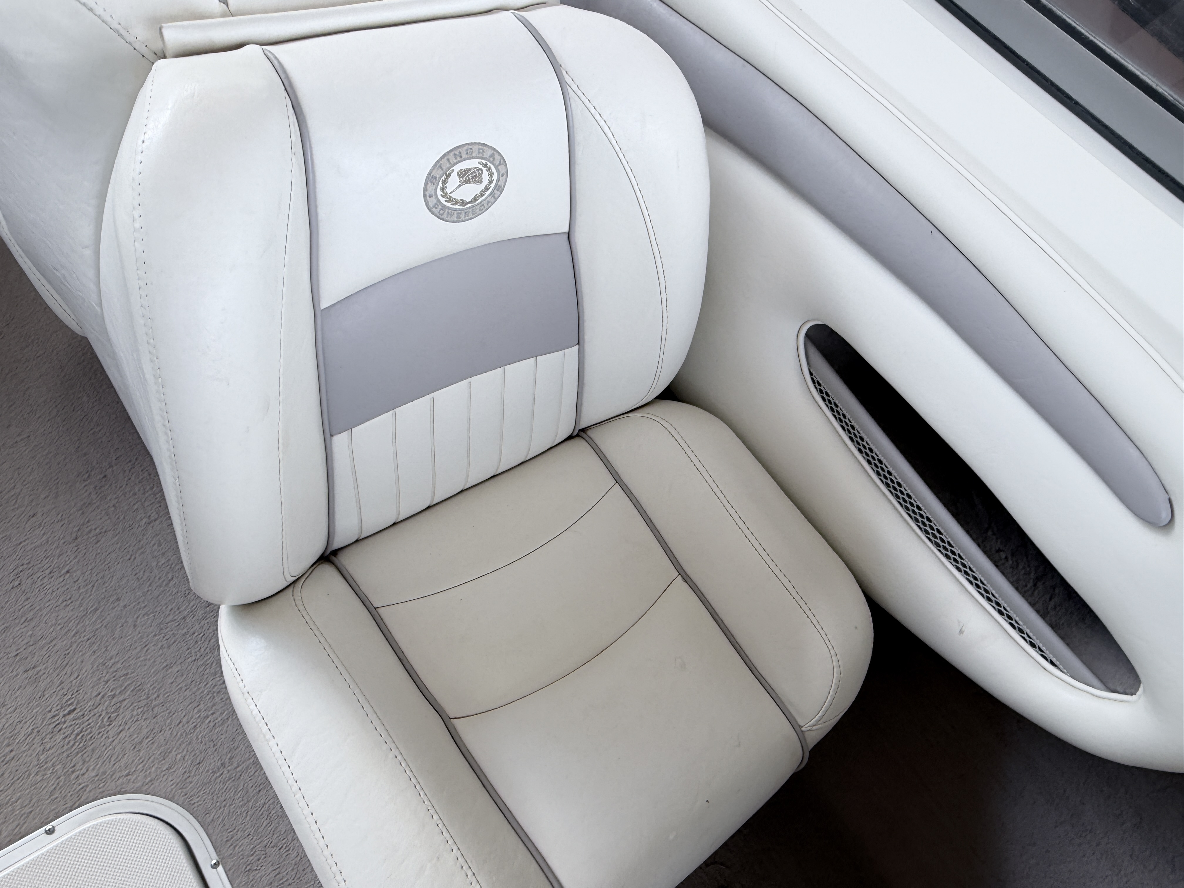 2011 STINGRAY 2011 195LS - Image 10