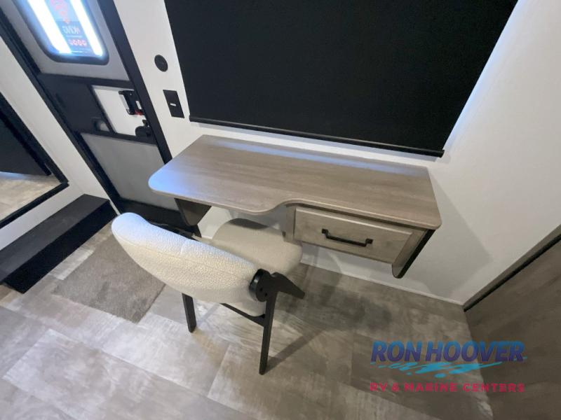 2026 PALOMINO 402LFT - Image 39