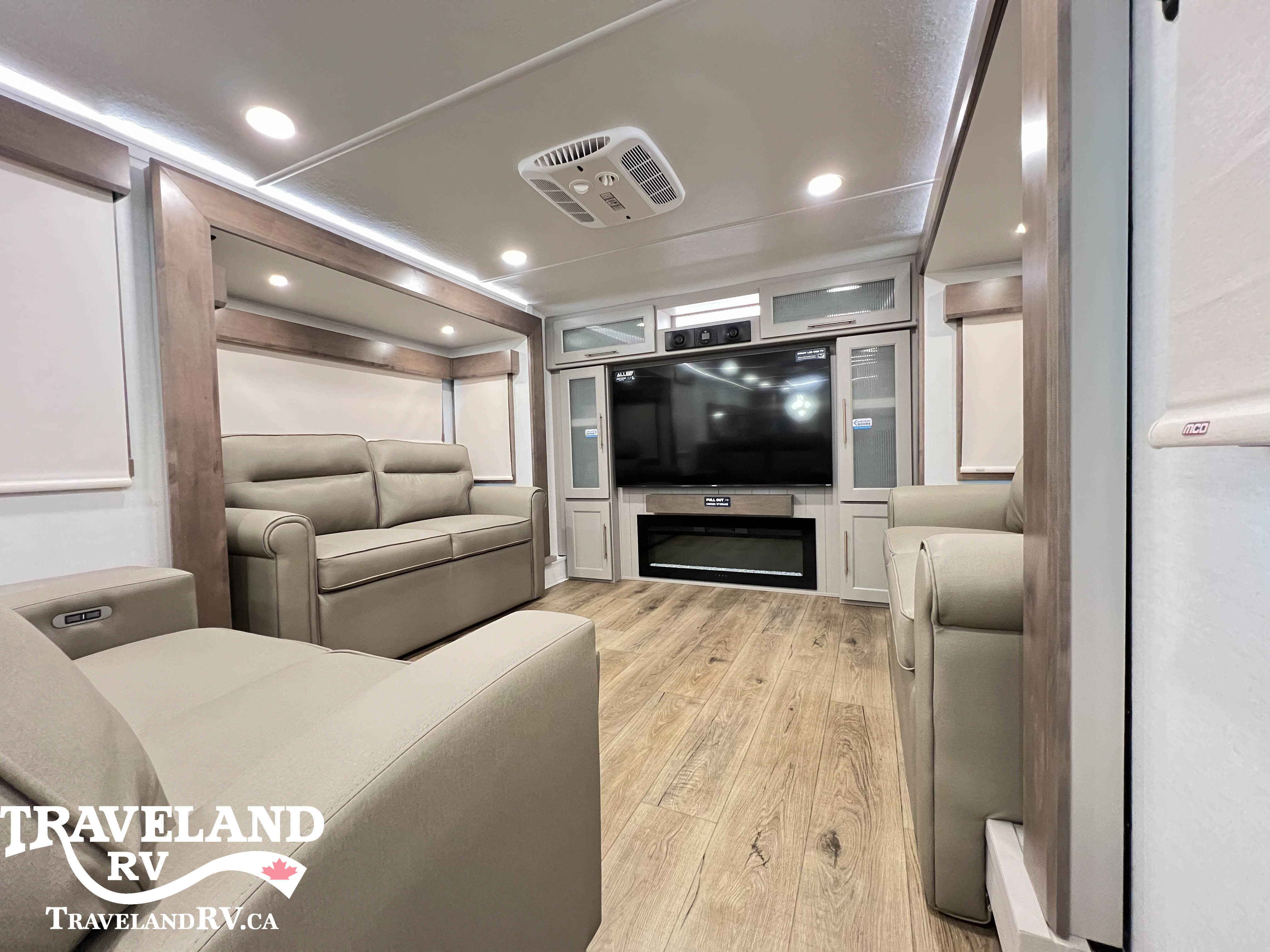 2026 Alliance RV Paradigm 385FL - Image 7