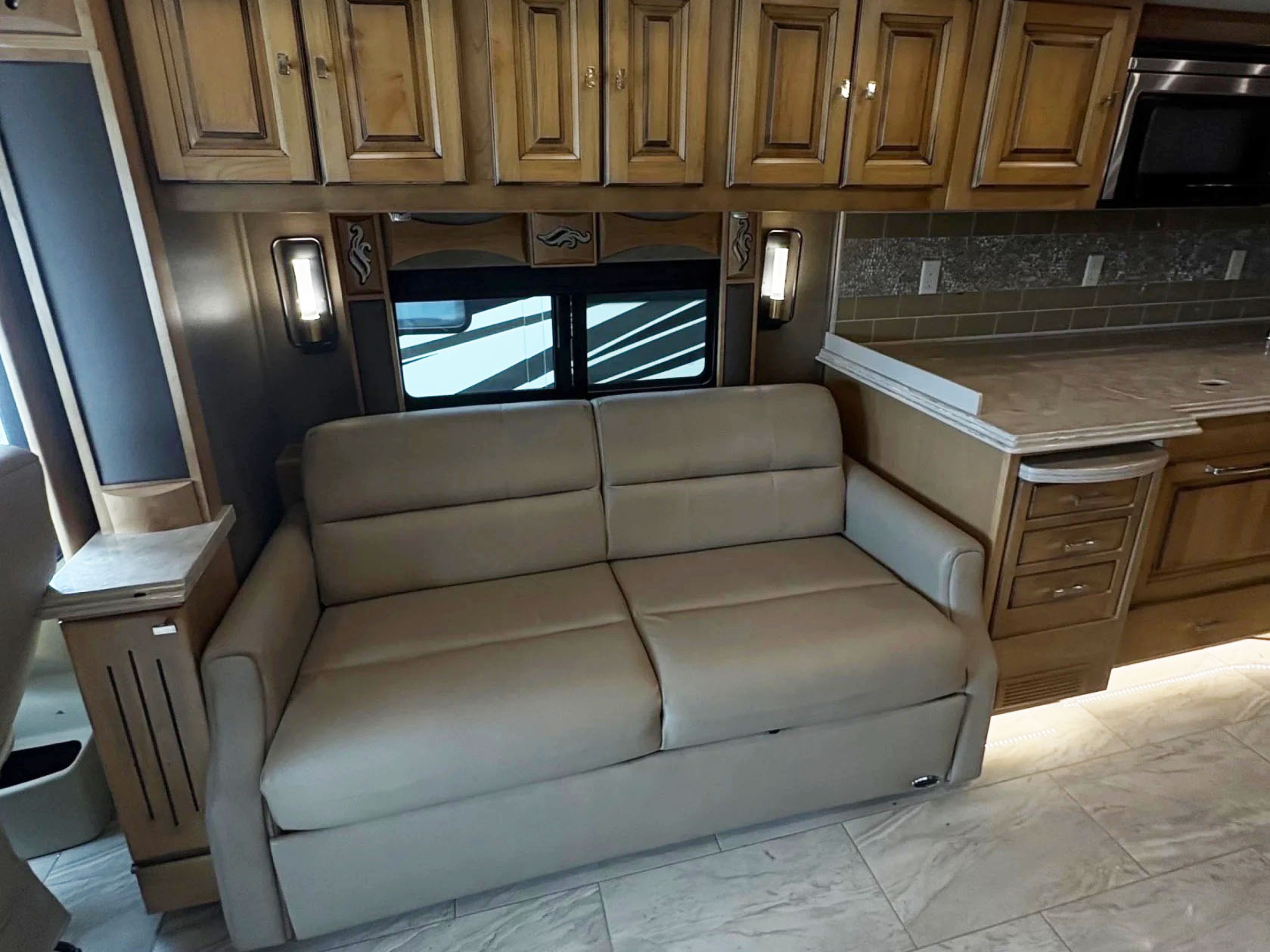 2018 TIFFIN PHAETON 40 QKH - Image 20