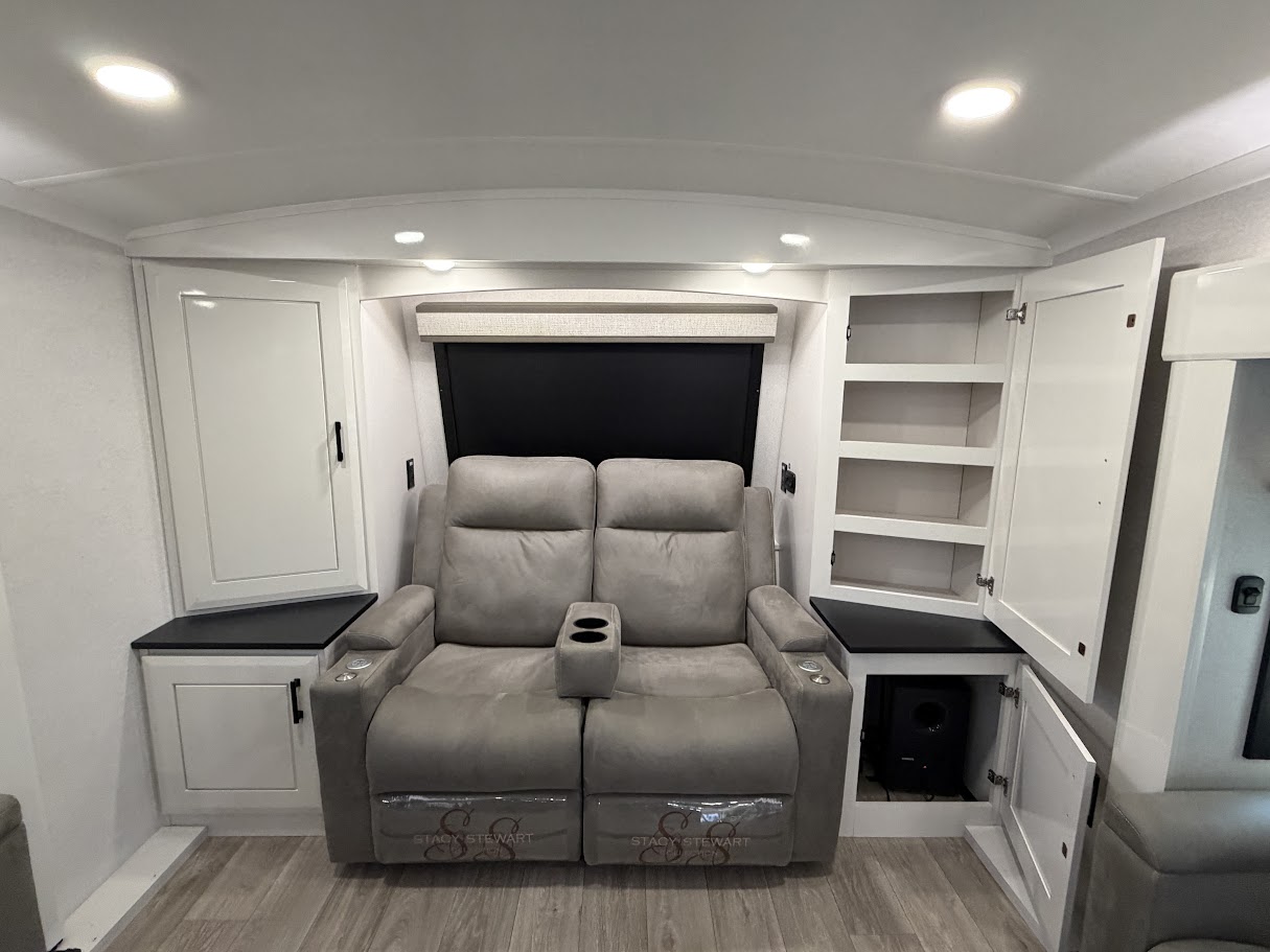 2027 JAYCO PINNACLE 39FLOK - Image 17