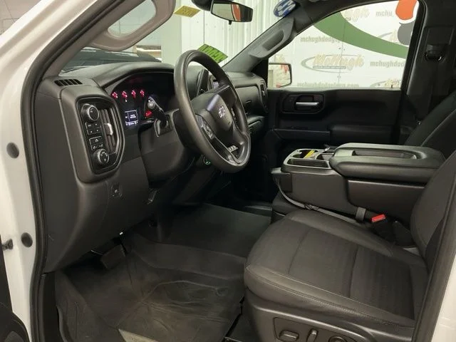 2022 Chevrolet Silverado 1500 Crew Cab Custom Trail Boss 4WD - Image 12