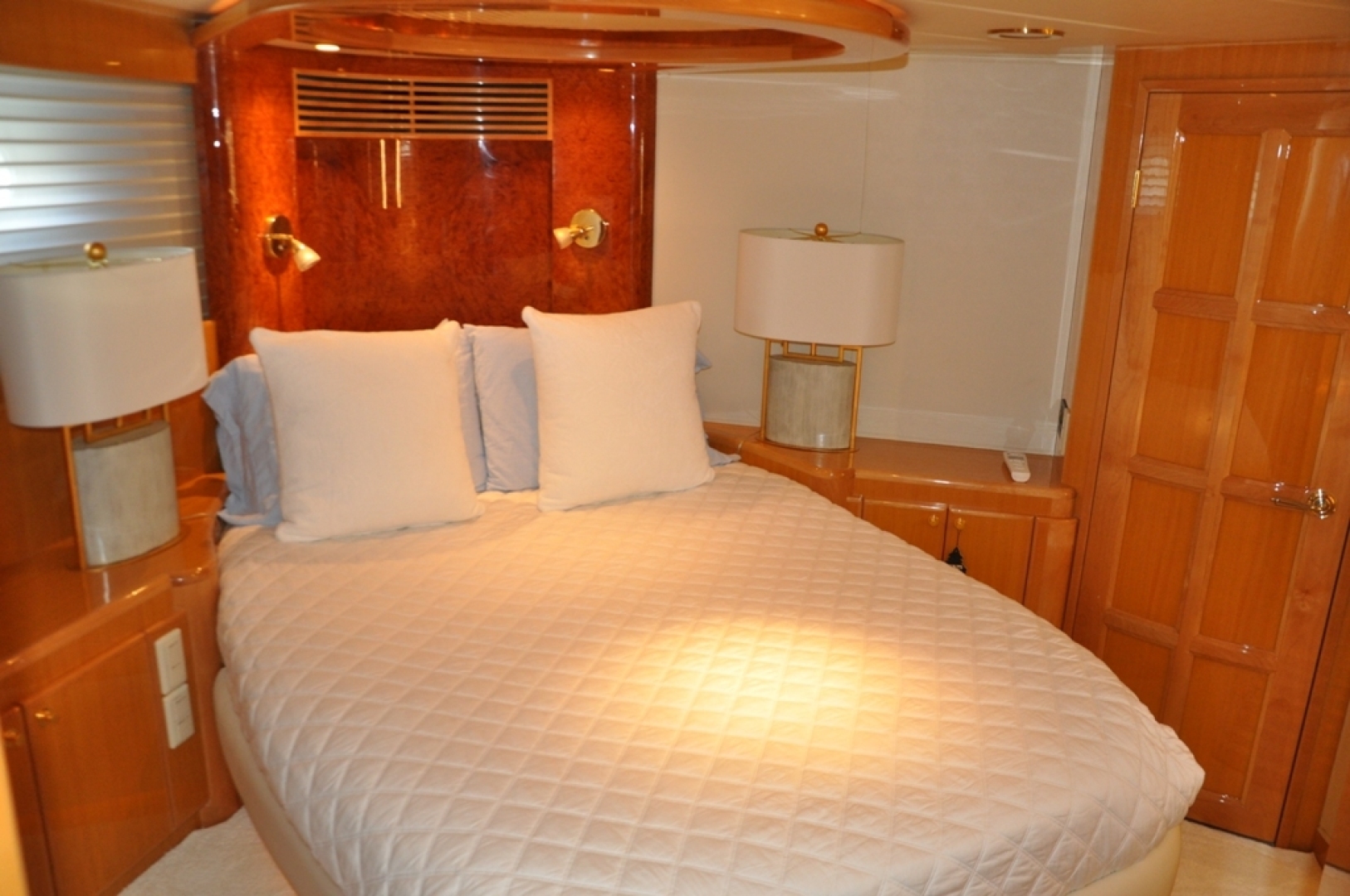 2003 McKinna 58 - Image 15