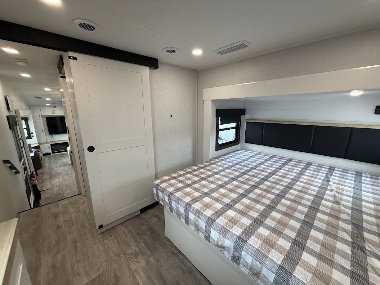 2026 JAYCO EAGLE 335LSTS - Image 57