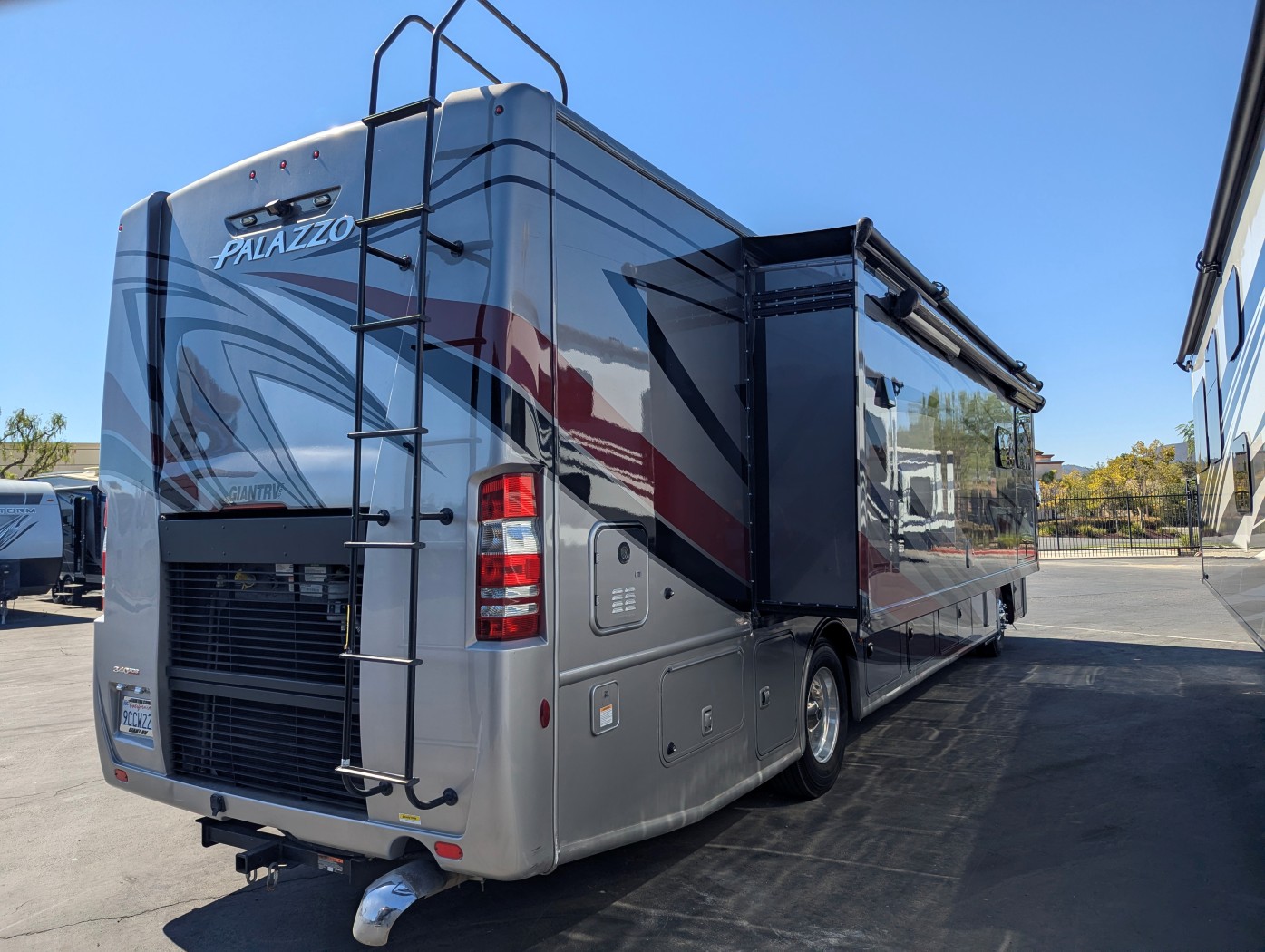 2023 Thor Motor Coach Palazzo 37.5 - Image 11
