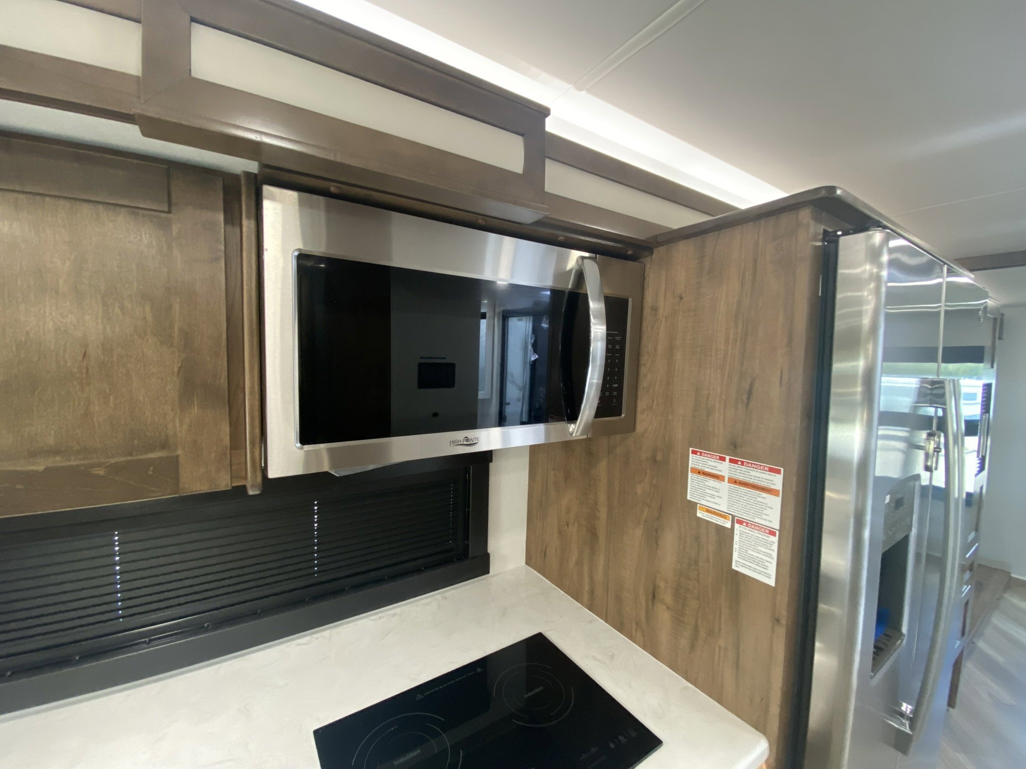 2026 JAYCO SENECA 37M - Image 25