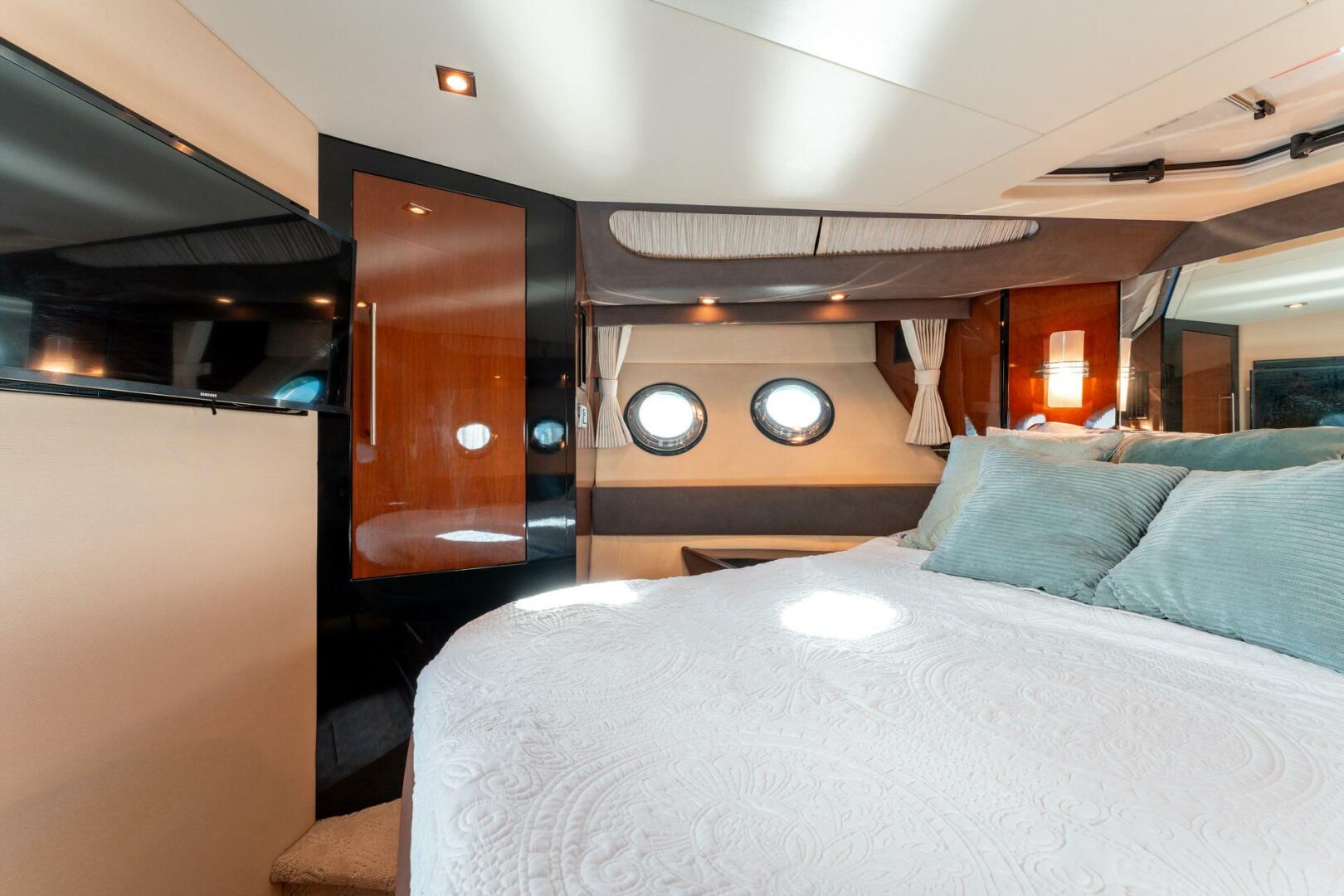 2009 Marquis - Image 28