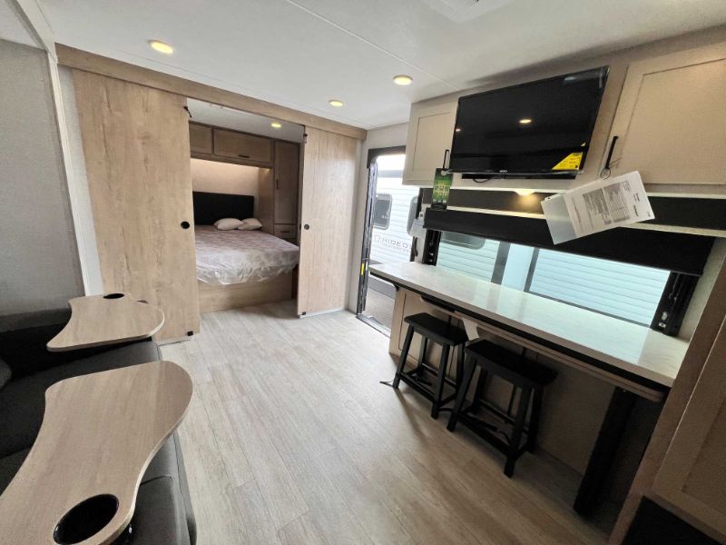 2027 Ember RV Touring Edition 2300MLL - Image 7
