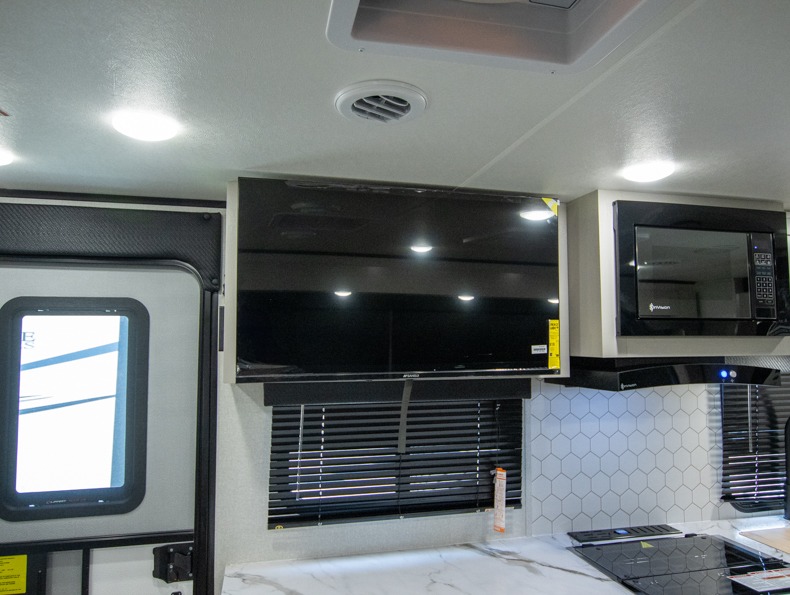 2026 Jayco Jay Feather 29QBH - Image 9
