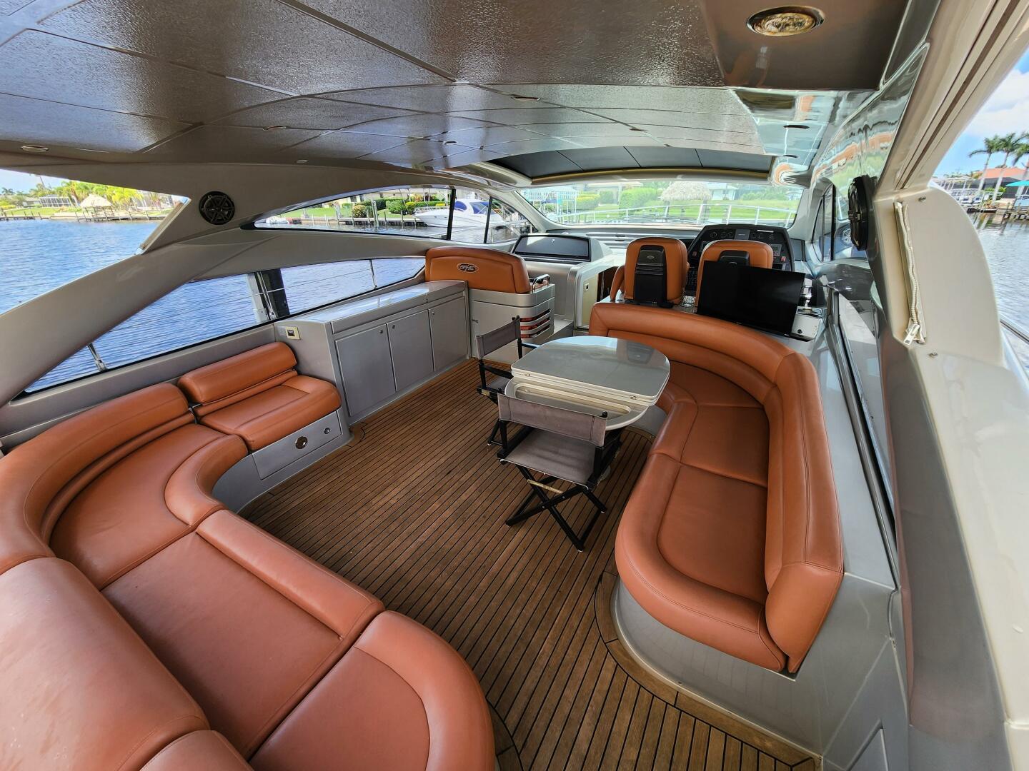2006 Pershing - Image 6