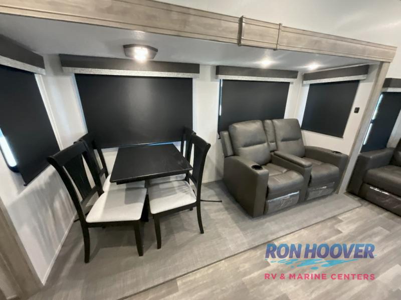 2024 COACHMEN 368TBH - Image 12