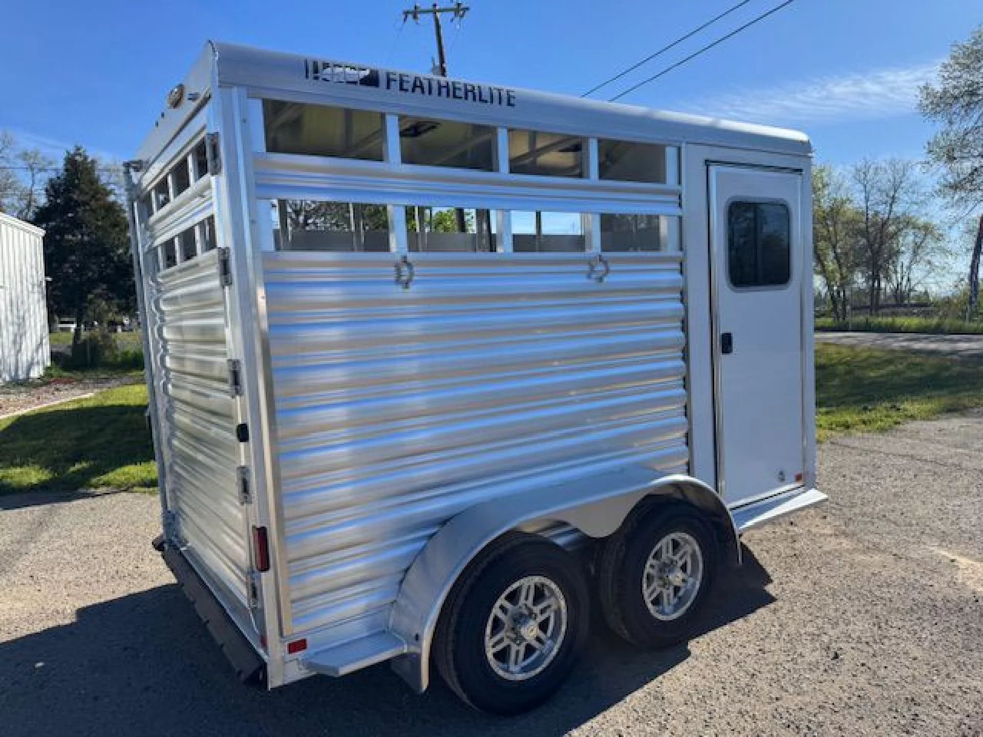 2026 FEATHERLITE FEATHERLITE 9651 2 HORSE SLANT PACKAGE B - Image 4