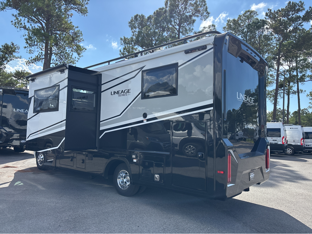 2026 Grand Design Lineage Series M 25TK - Image 4