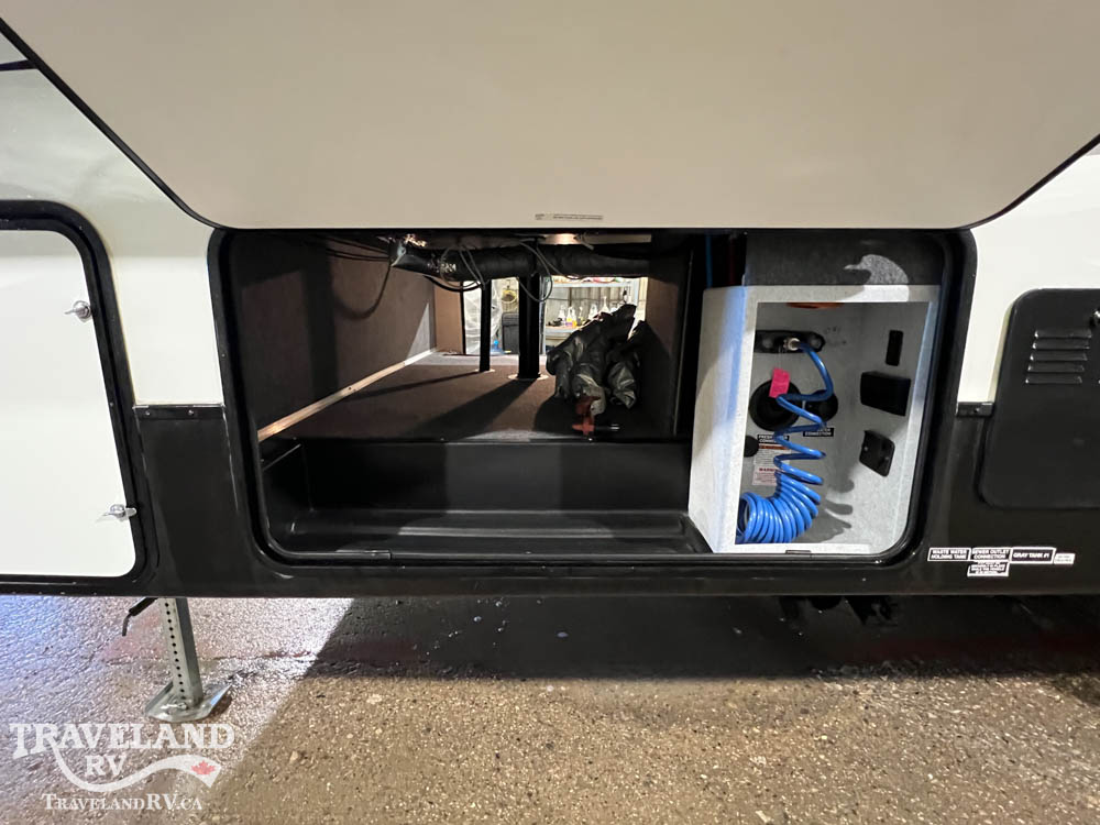 2017 Heartland Sundance XLT SD XLT 289TS - Image 8