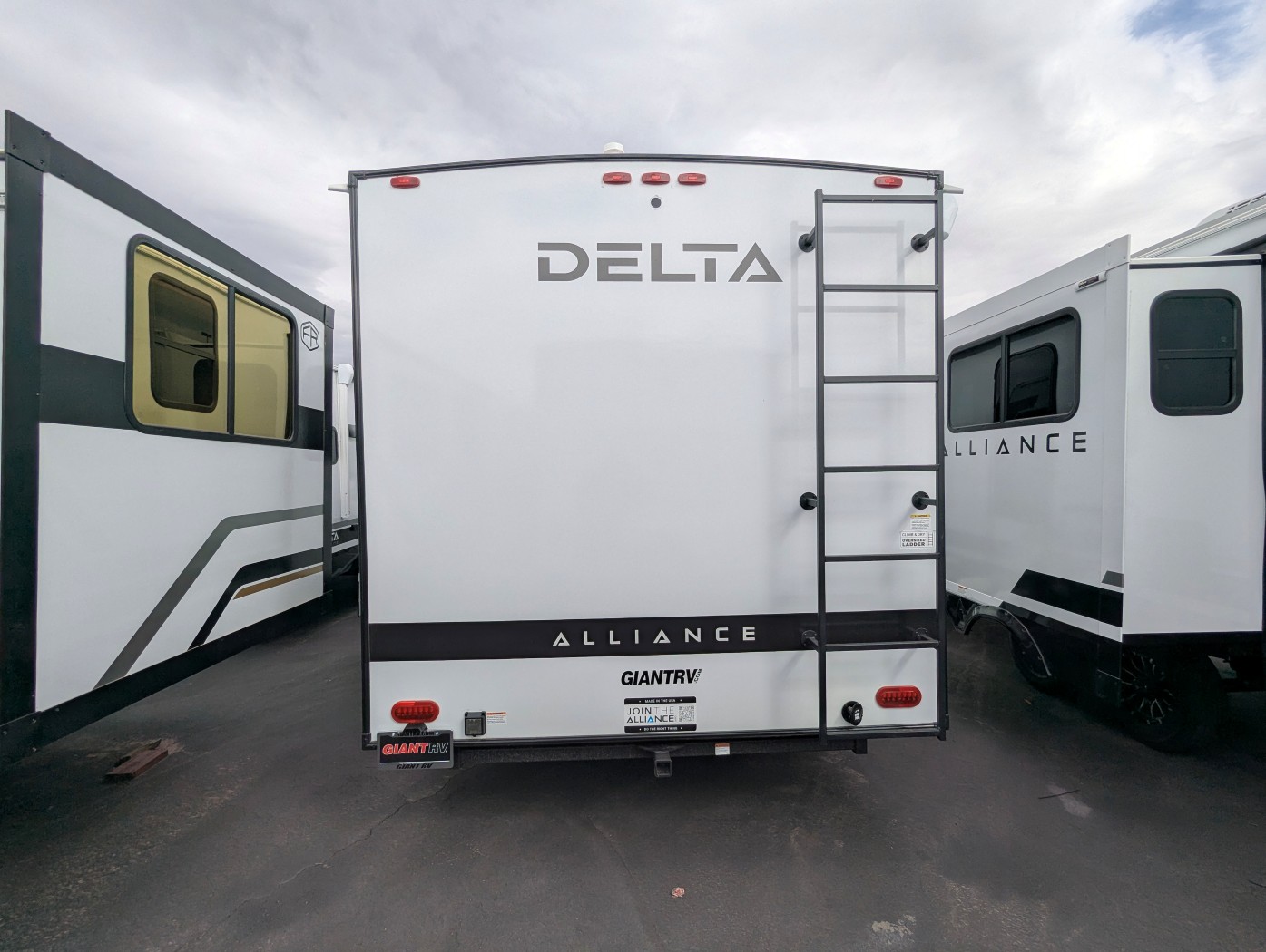 2027 Alliance RV Delta 281BH - Image 4