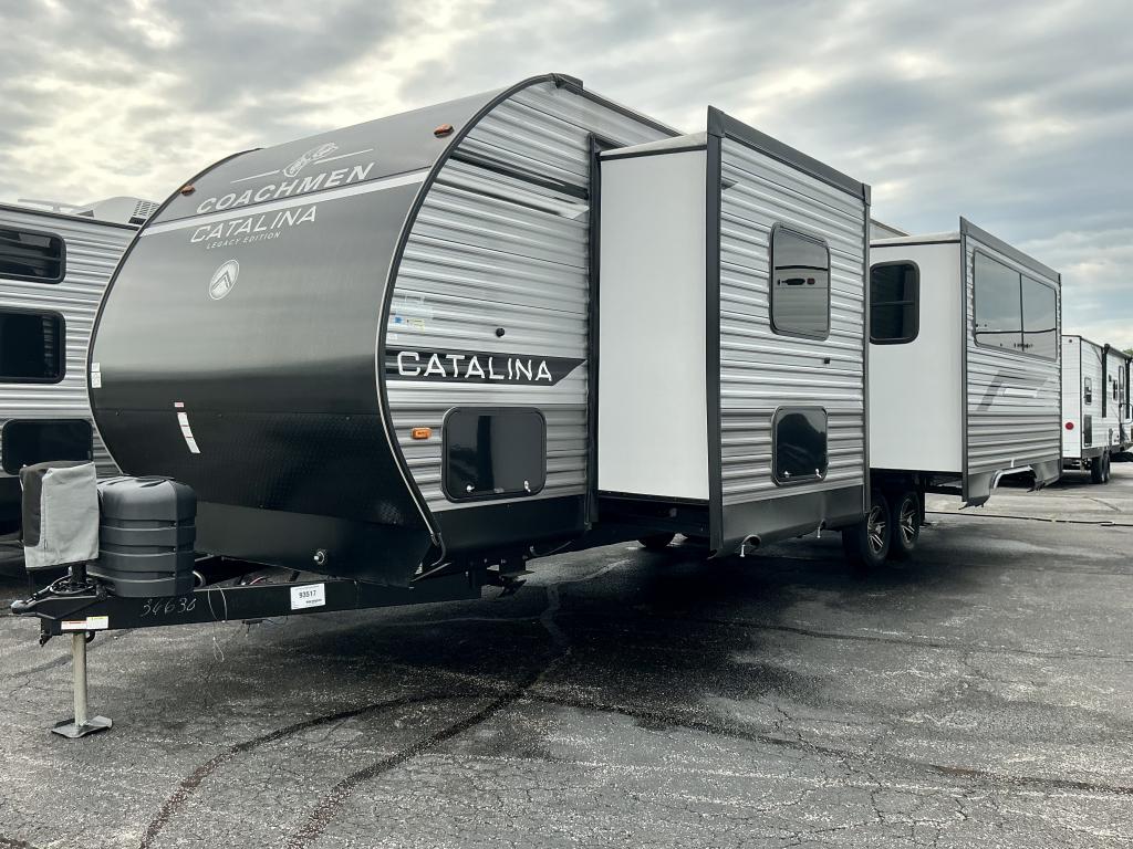 2026 COACHMEN 333DORM - Image 2