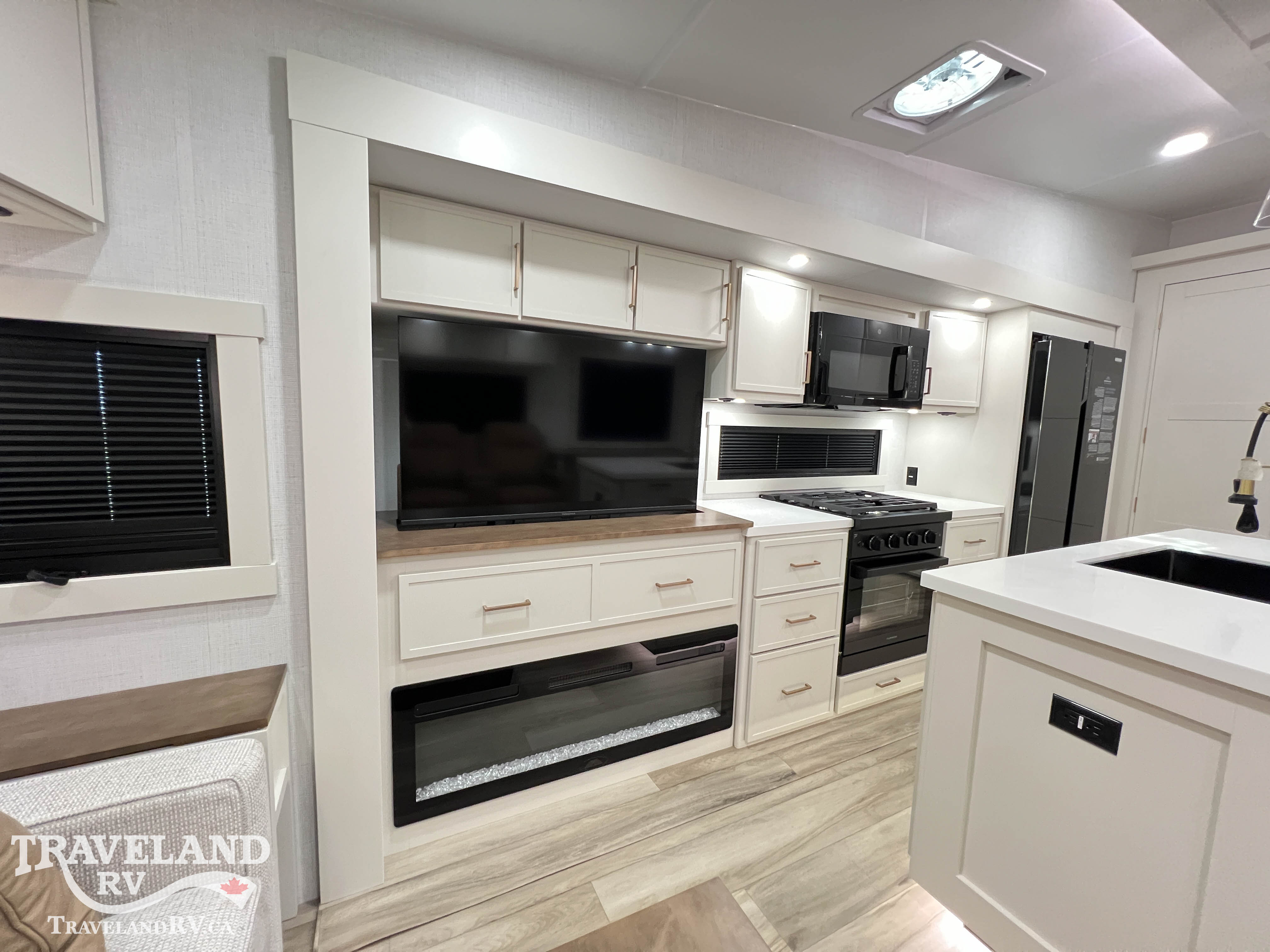 2027 Brinkley RV Model Z 2900 - Image 16