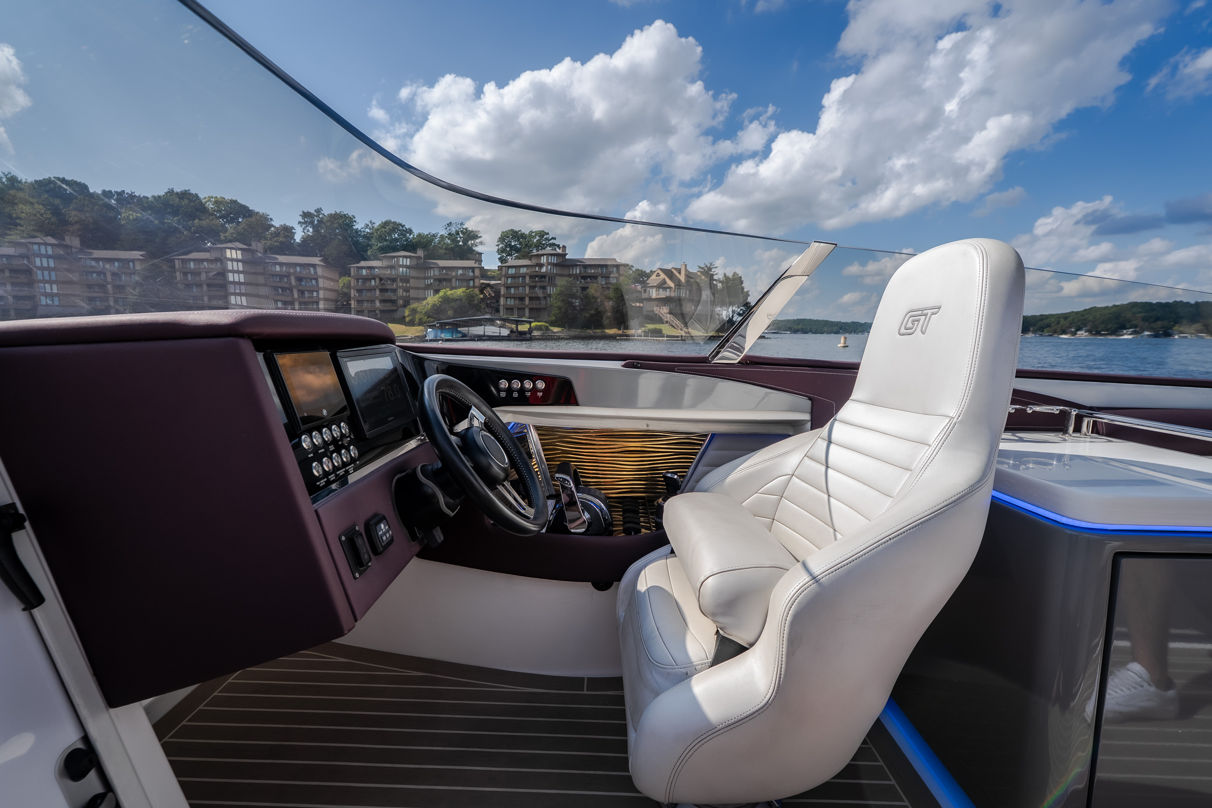 2019 Donzi 41 GT - Image 27