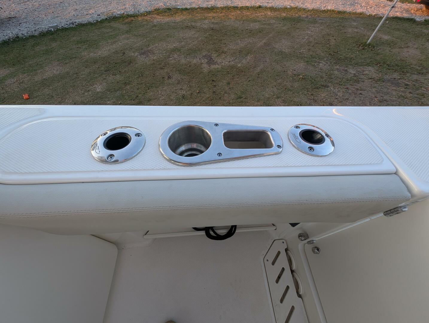 2023 Boston Whaler 240 Vantage - Image 56