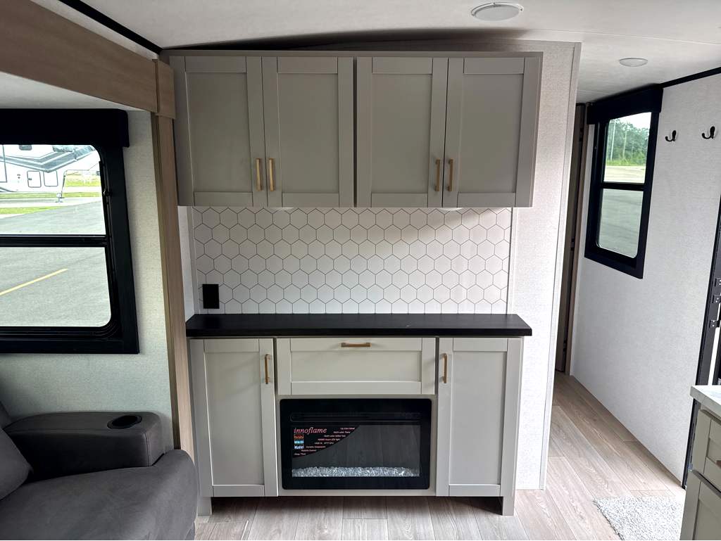2027 JAYCO JAY FEATHER 29QBH - Image 13